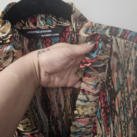 Lifestyle attitude by Larry Levine multicolored top sz. L - Picture 5 of 11